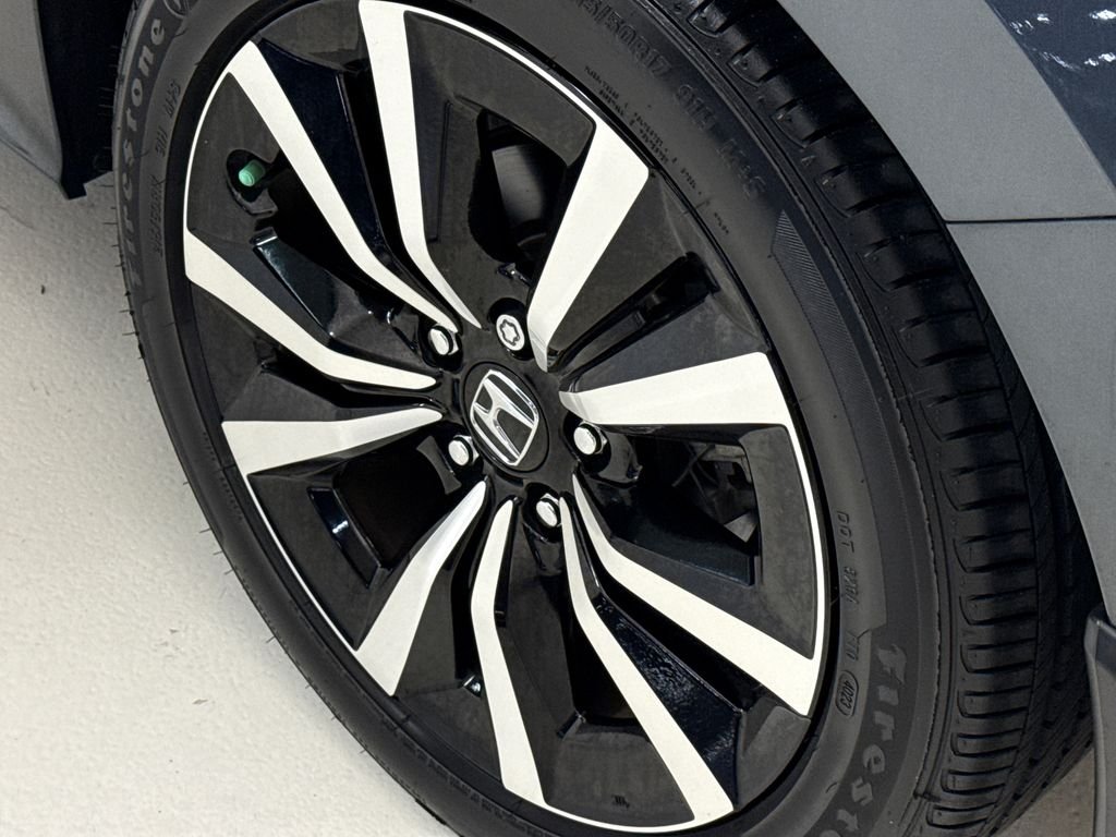 2024 Honda Civic EX - Photo 10