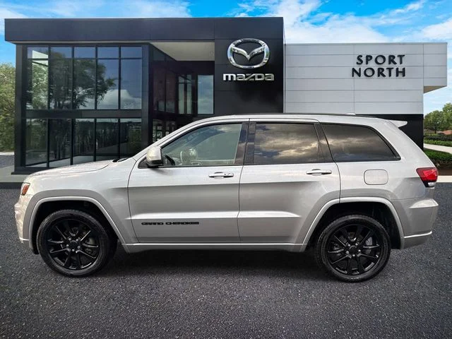 Used 2019 Silver Jeep Altitude image 7