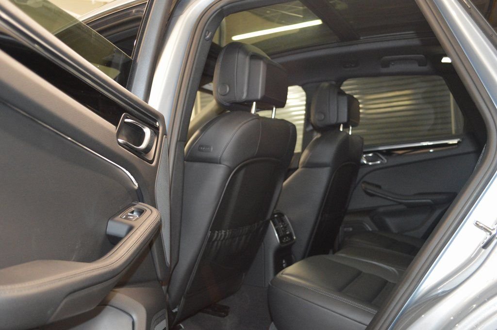 Used 2025 Silver Porsche  image 34