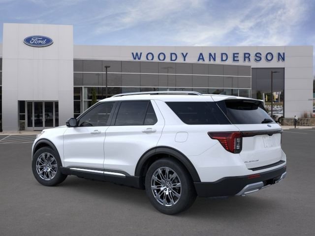 New 2026 Star White Metallic Tri-Coat Ford Platinum image 4