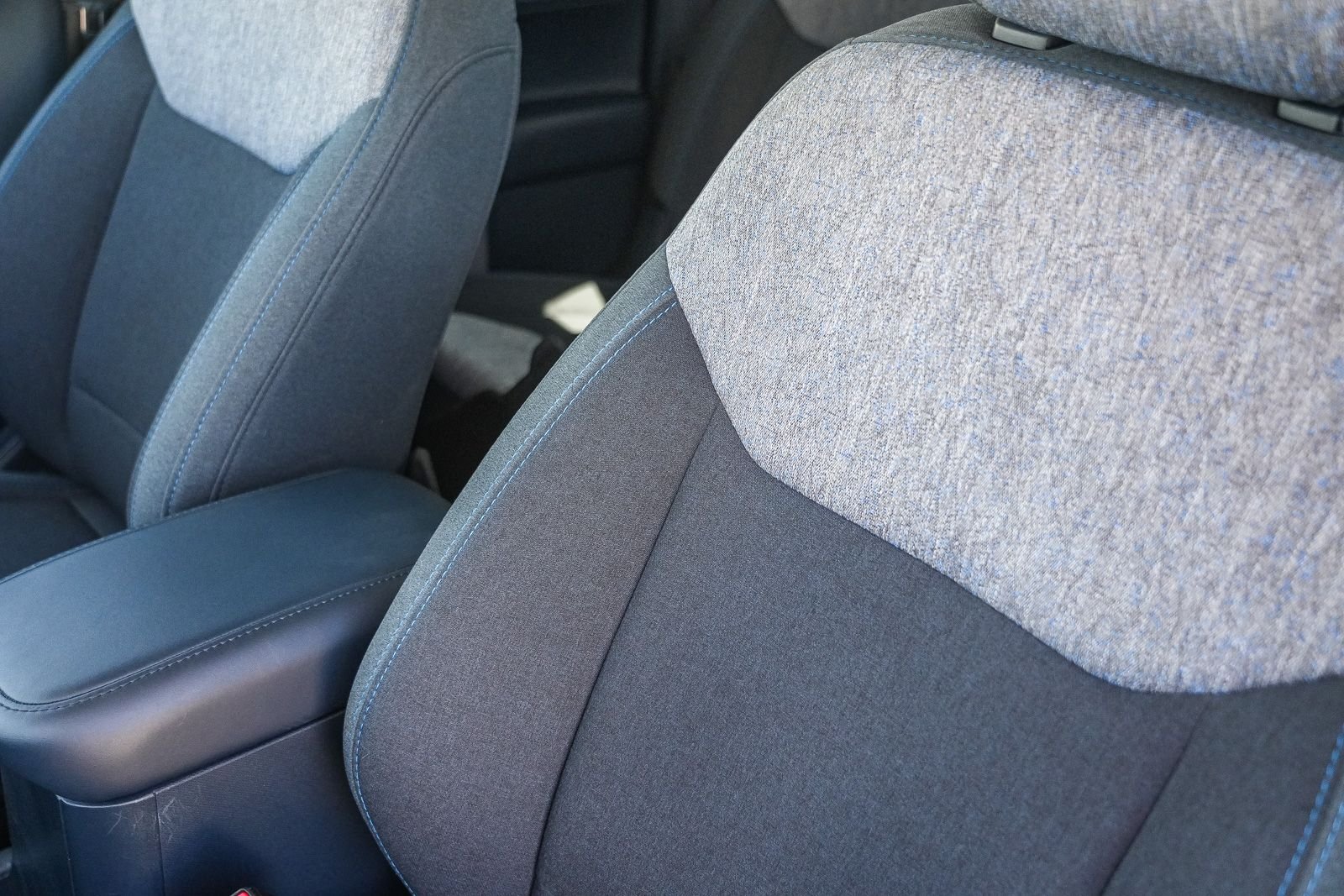 Used 2025 Gray Ford XLT image 24