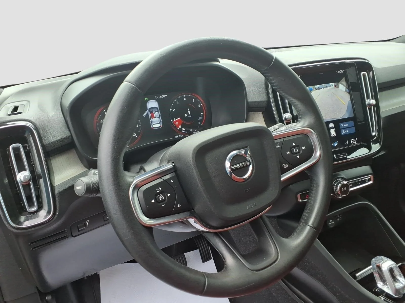 Used 2021 Onyx Black Metallic Volvo T5 Inscription image 12