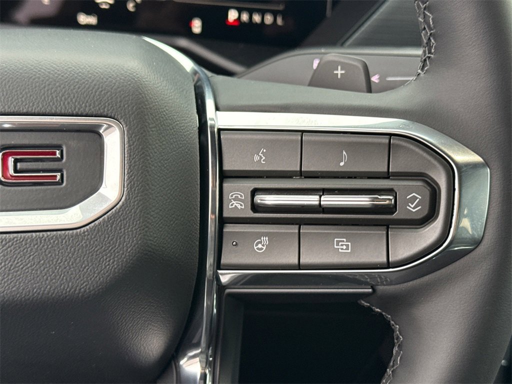 2026 GMC ACADIA - Image 20