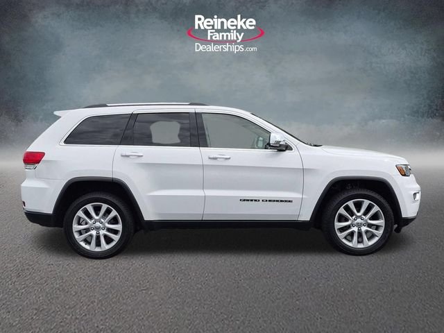 Used 2017 White Jeep Limited image 4
