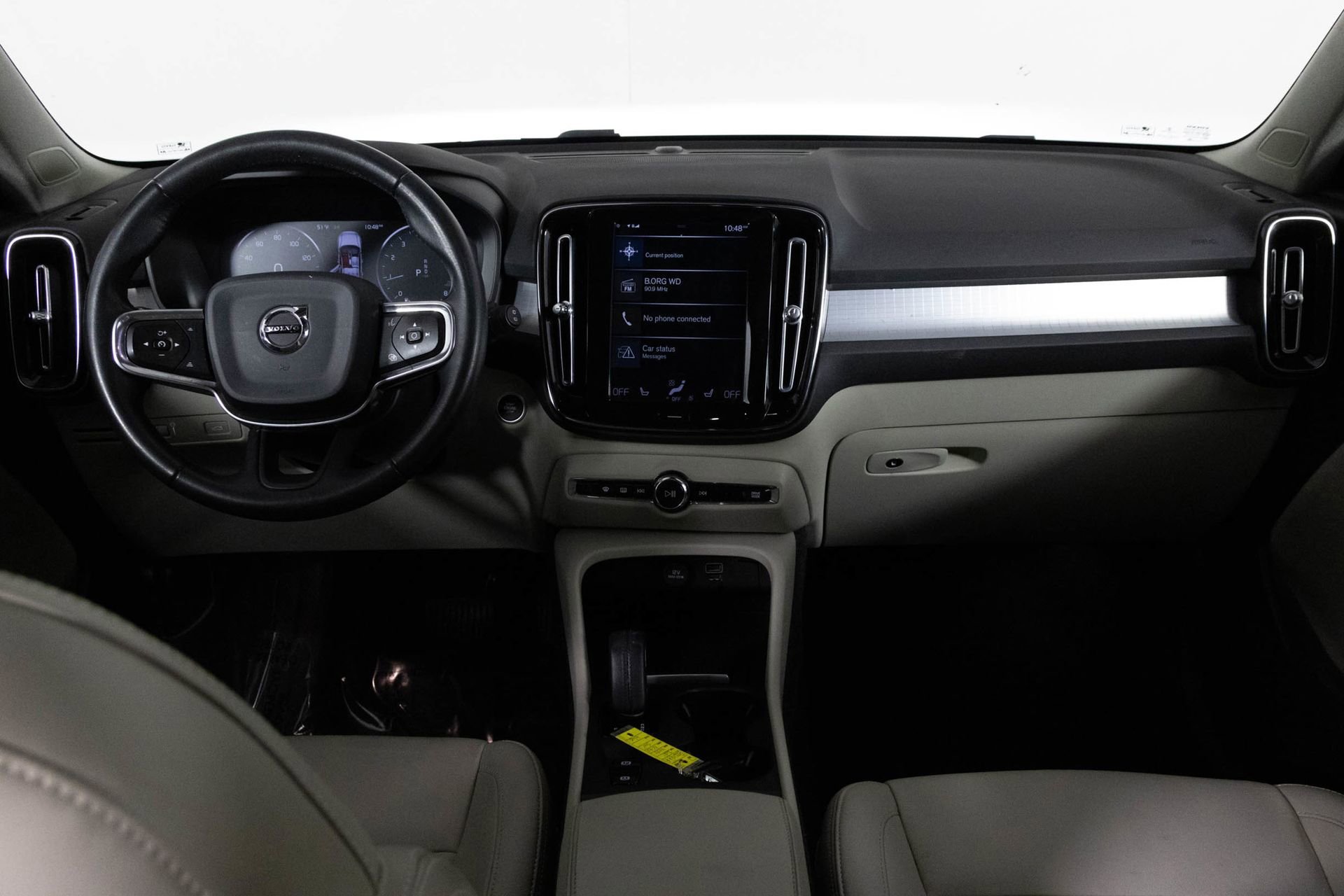 2021 VOLVO XC40 - Image 20