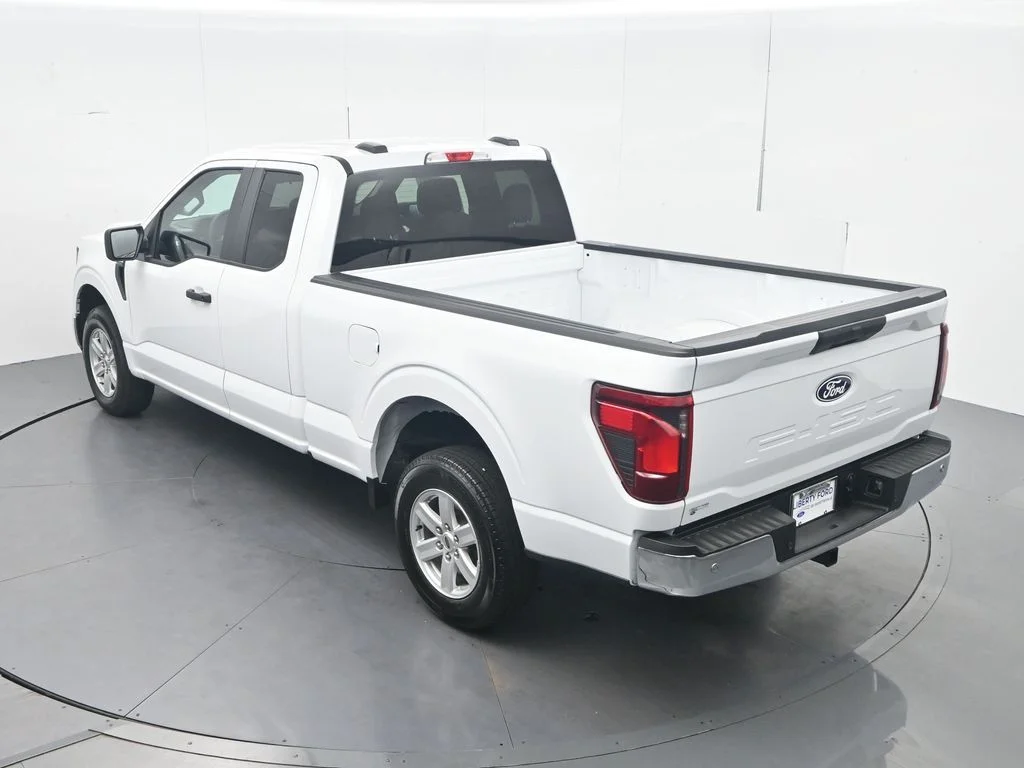 New 2026 Oxford White Ford XL image 39