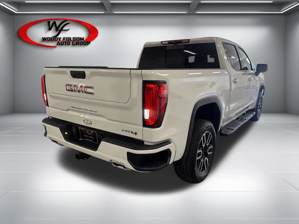 Used 2026 White GMC AT4 image 6
