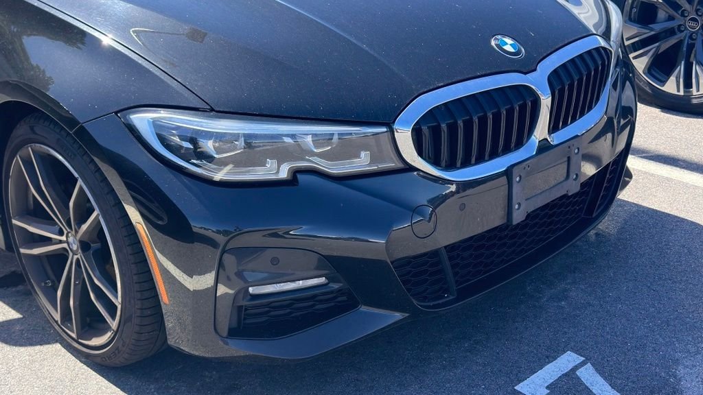 Used 2022 Black Sapphire Metallic BMW 330i image 2