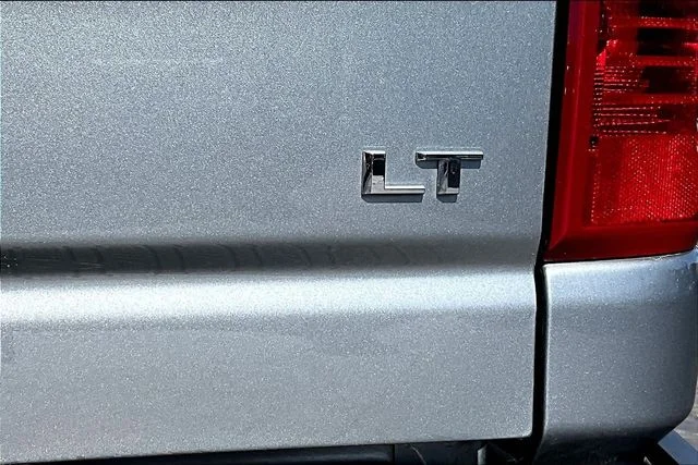 Used 2025 Gray Chevrolet LT image 24