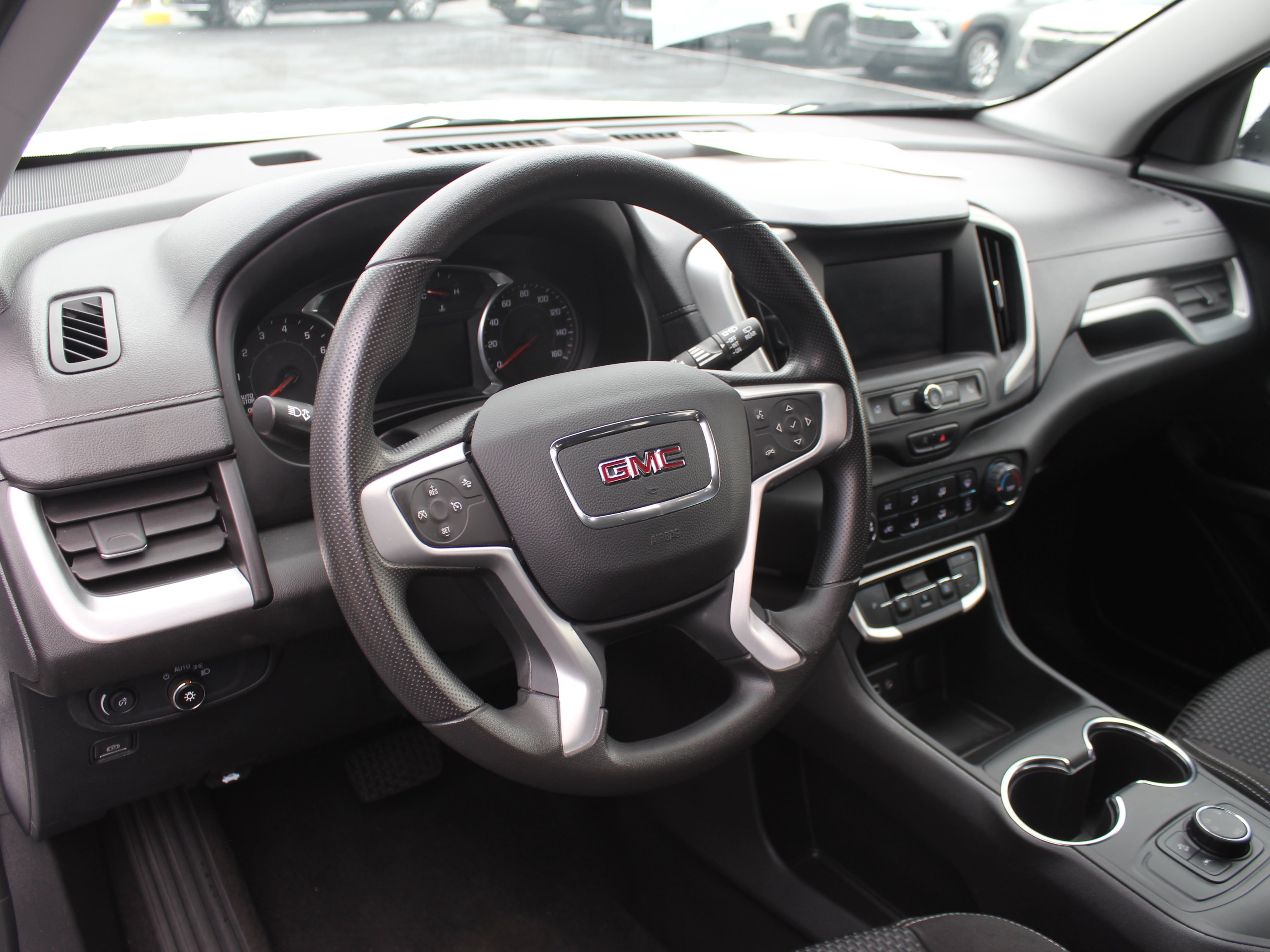 2024 GMC Terrain SLE - Photo 14