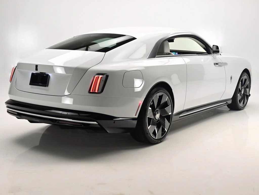 Certified Used 2025 Arctic White Rolls-Royce  image 9