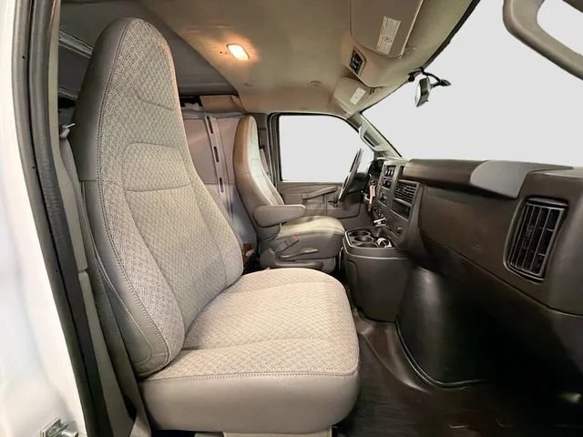 2025 Chevrolet Express Cargo Work Van - Photo 27