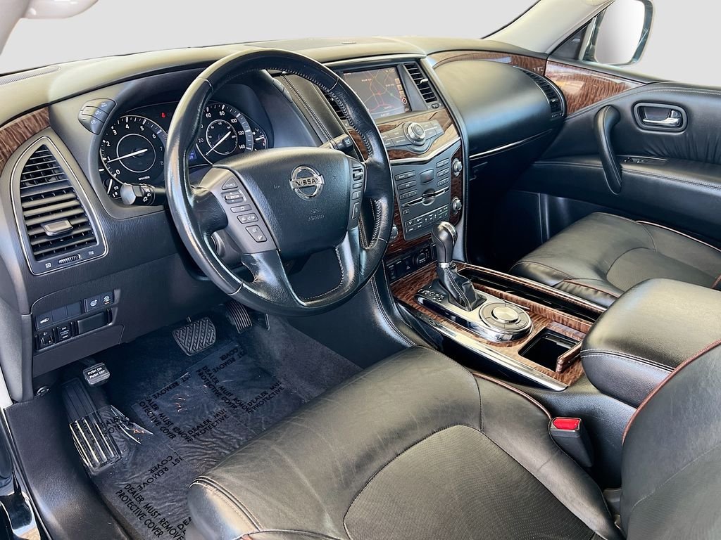 Used 2019 Super Black Nissan SL image 9