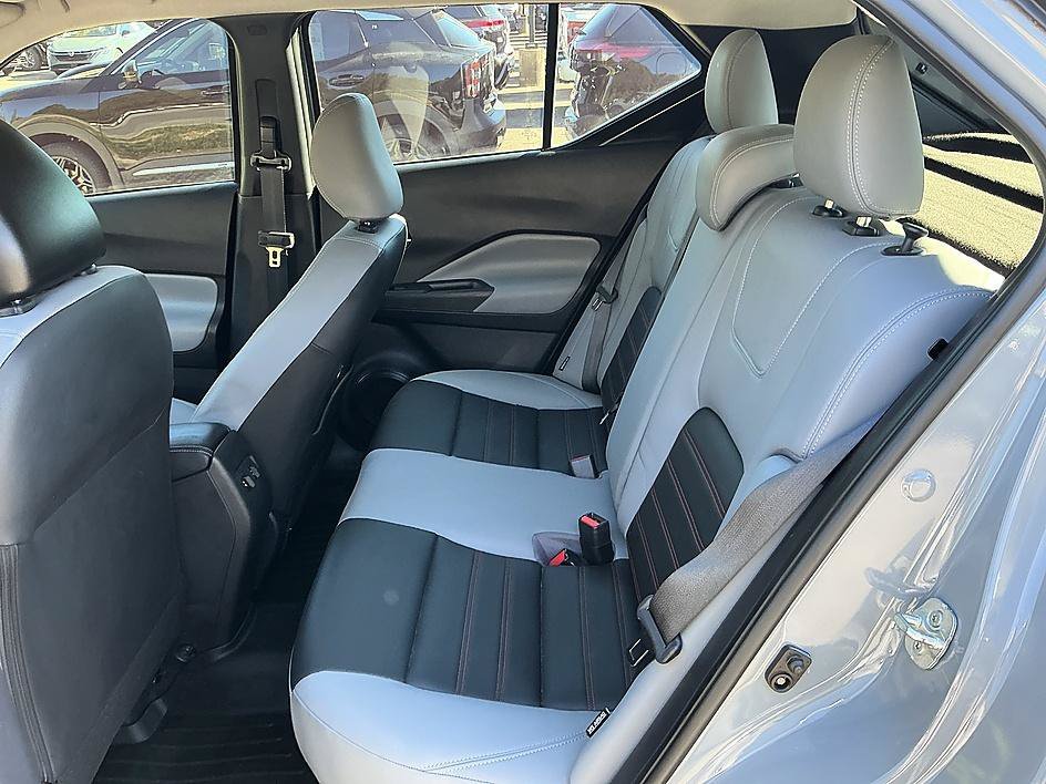 Used 2024 Boulder Gray Pearl Nissan SR image 24