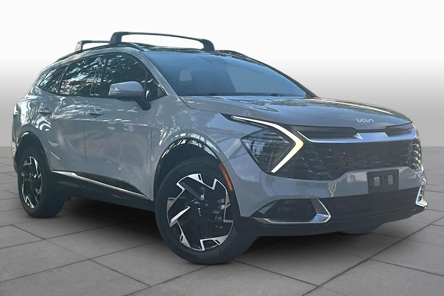 Used 2024 Wolf Gray Kia SX-Prestige image 3