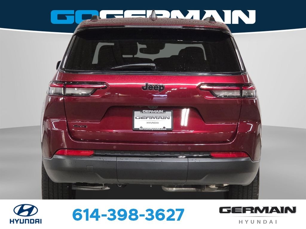 Used 2024 Red Jeep Altitude X image 9