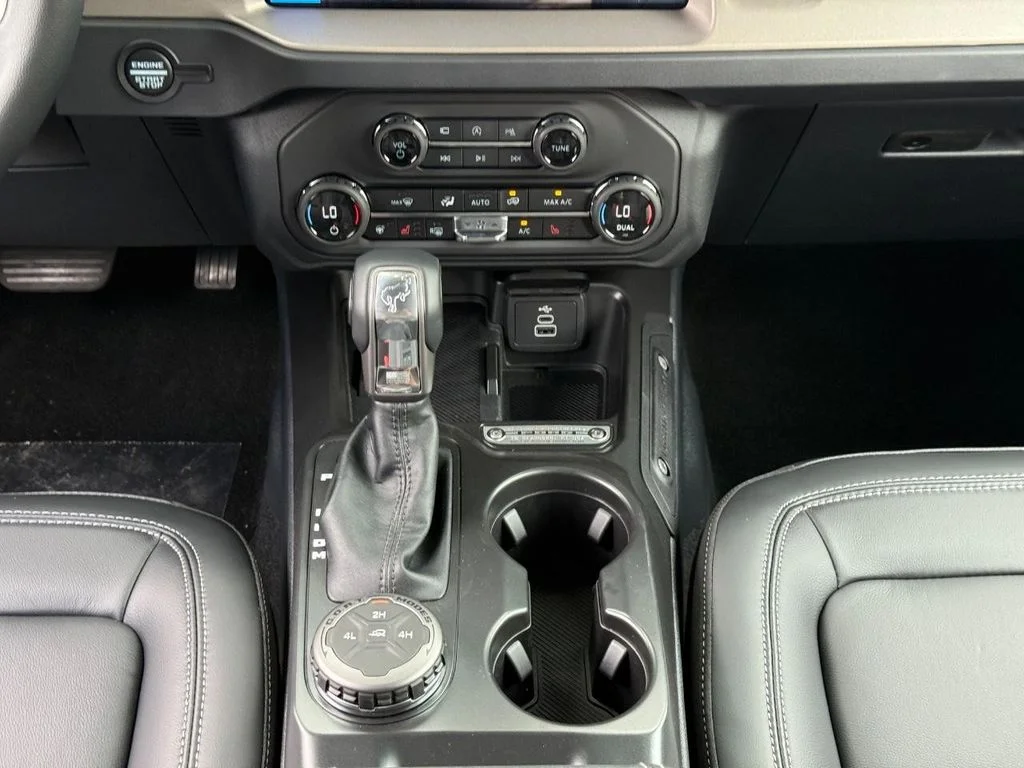 New 2026 Avalanche Gray Ford Outer Banks® image 10