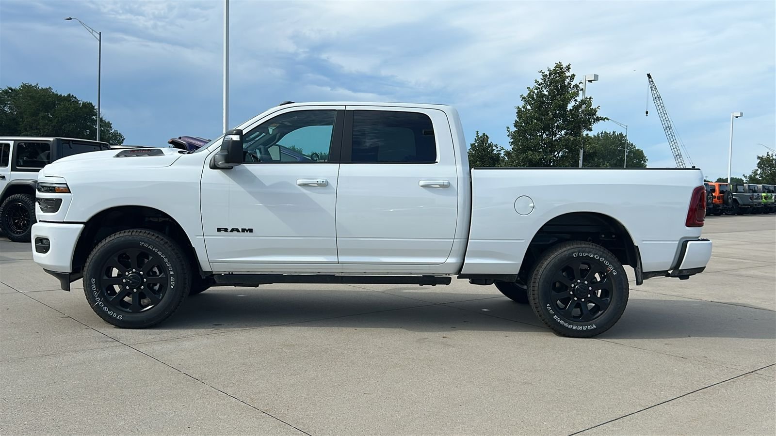 New 2026 Bright White Clear-Coat Exterior Paint RAM Laramie image 7