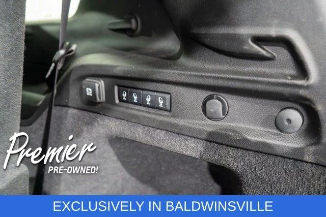 Used 2025 Black Jeep Summit image 10