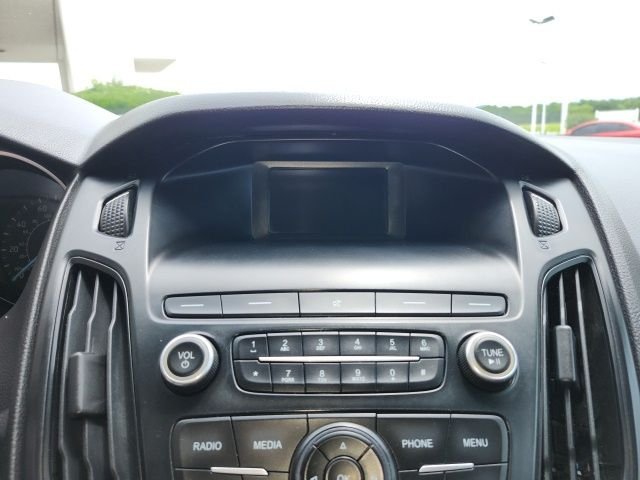 Used 2018 Oxford White Ford S image 22