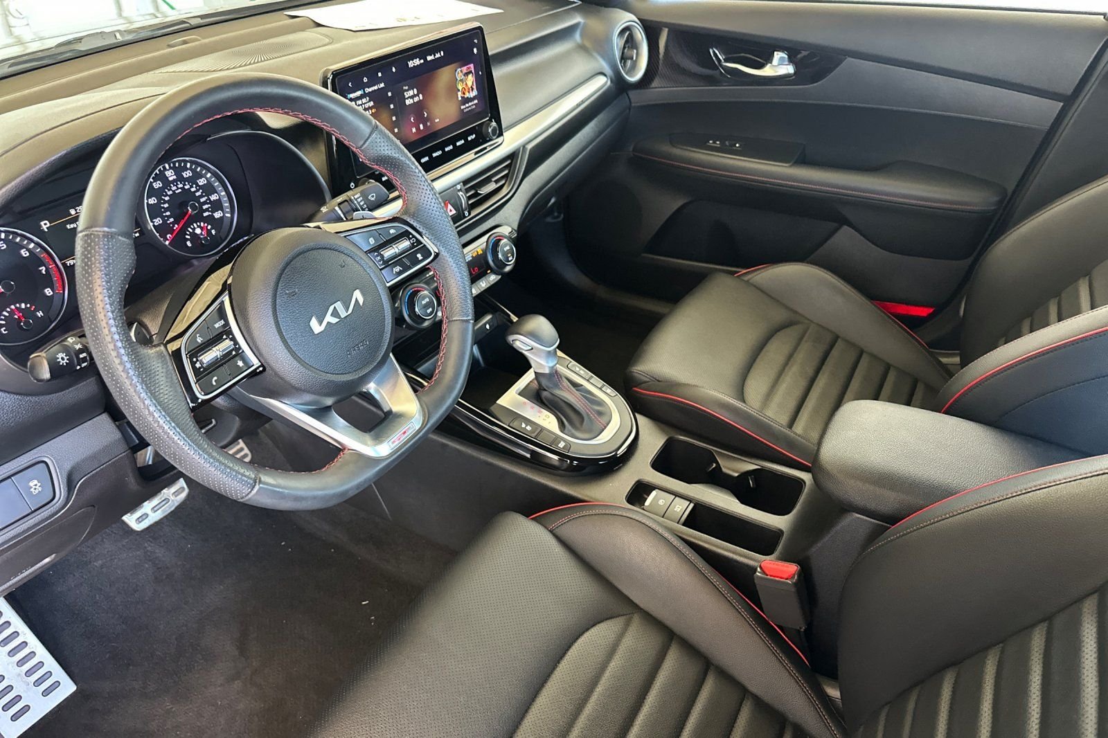 Used 2023 Gray Kia GT image 10