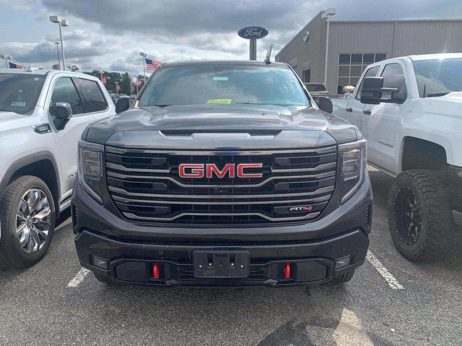 Used 2024 Onyx Black GMC AT4 image 5