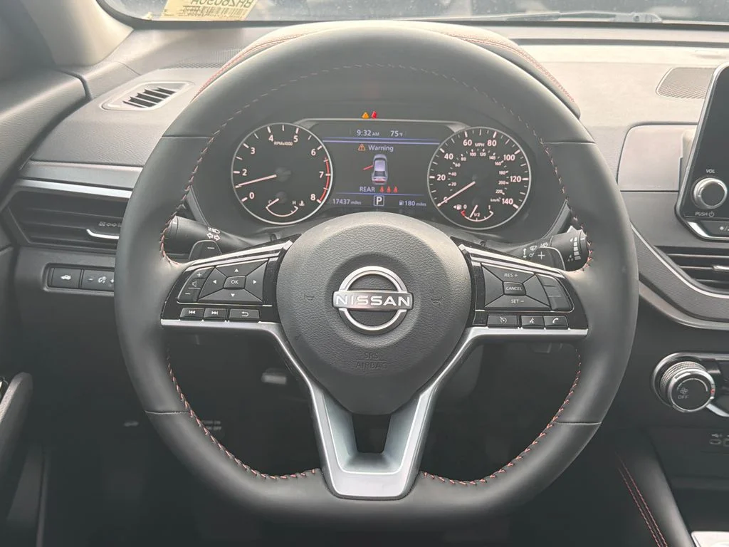 Used 2025 Gray Nissan 2.5 SR image 23