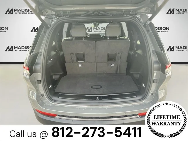 New 2027 Gray Jeep Laredo Altitude image 28