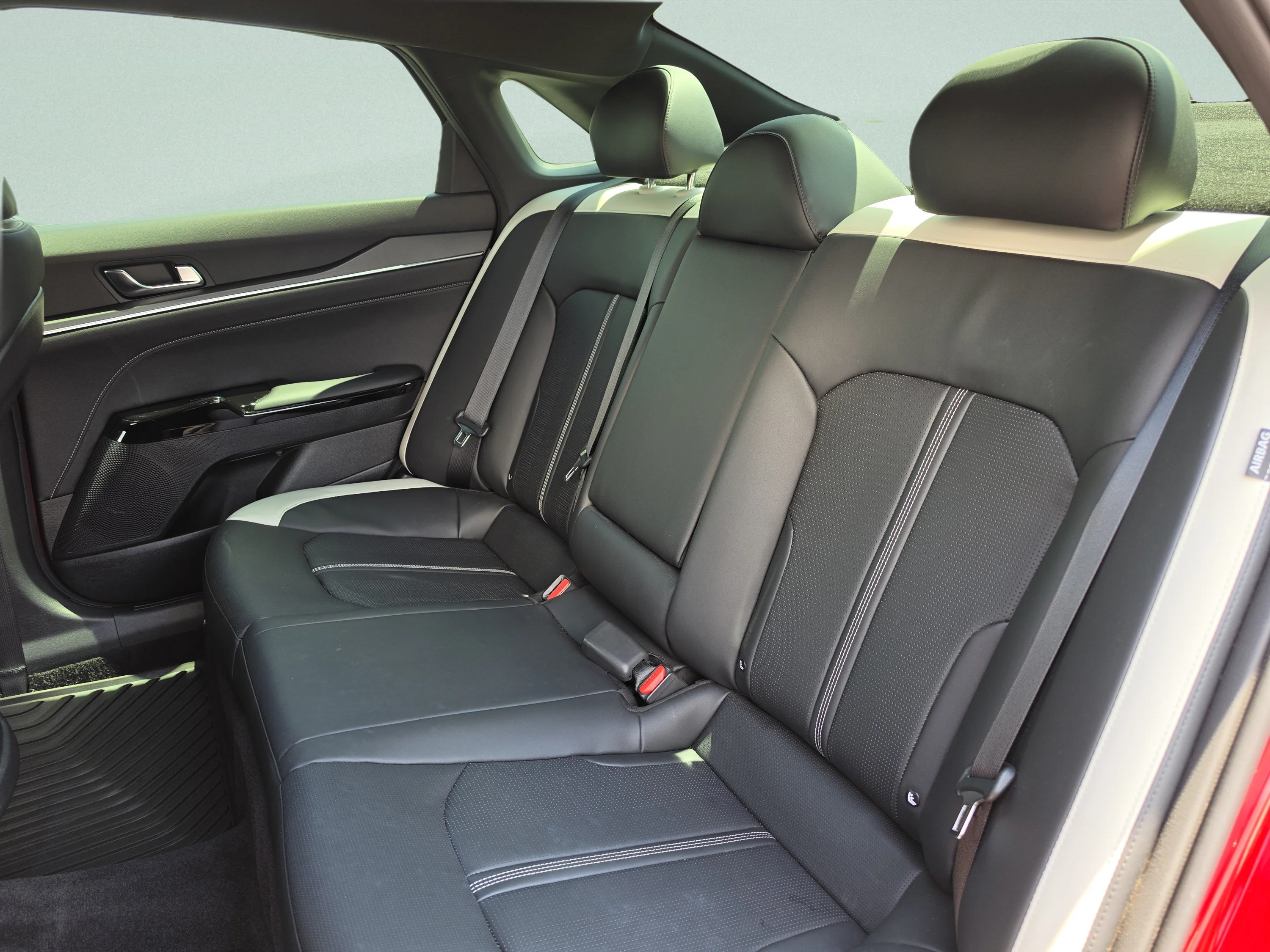 Used 2025 Runway Red Kia GT-Line image 22