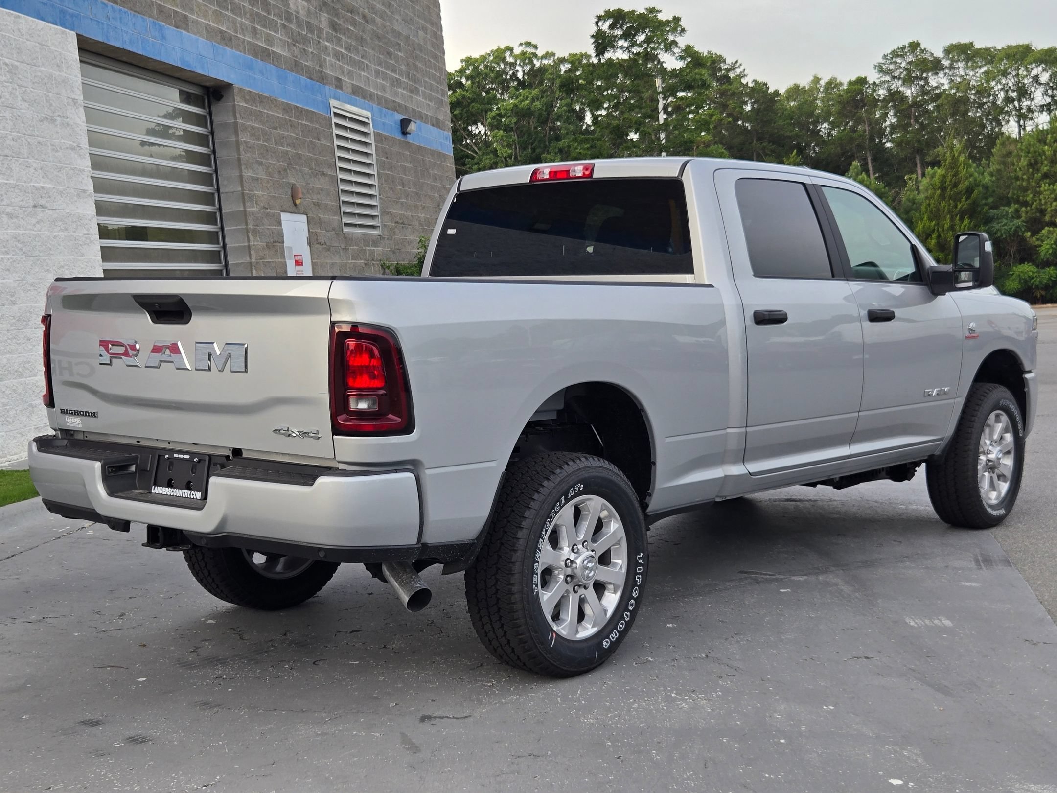 New 2026 Silver-Zynith Exterior Paint RAM Big Horn image 7