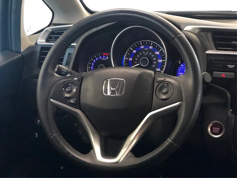 Used 2016 Passion Berry Pearl Honda EX-L image 16
