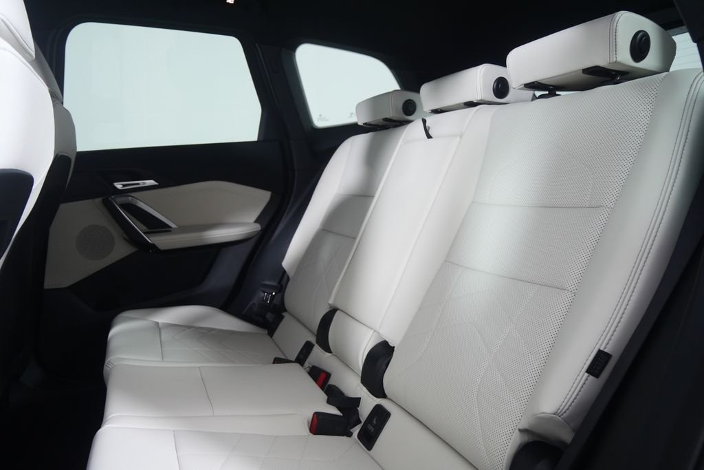 New 2027 Jet Black BMW xDrive28i image 14