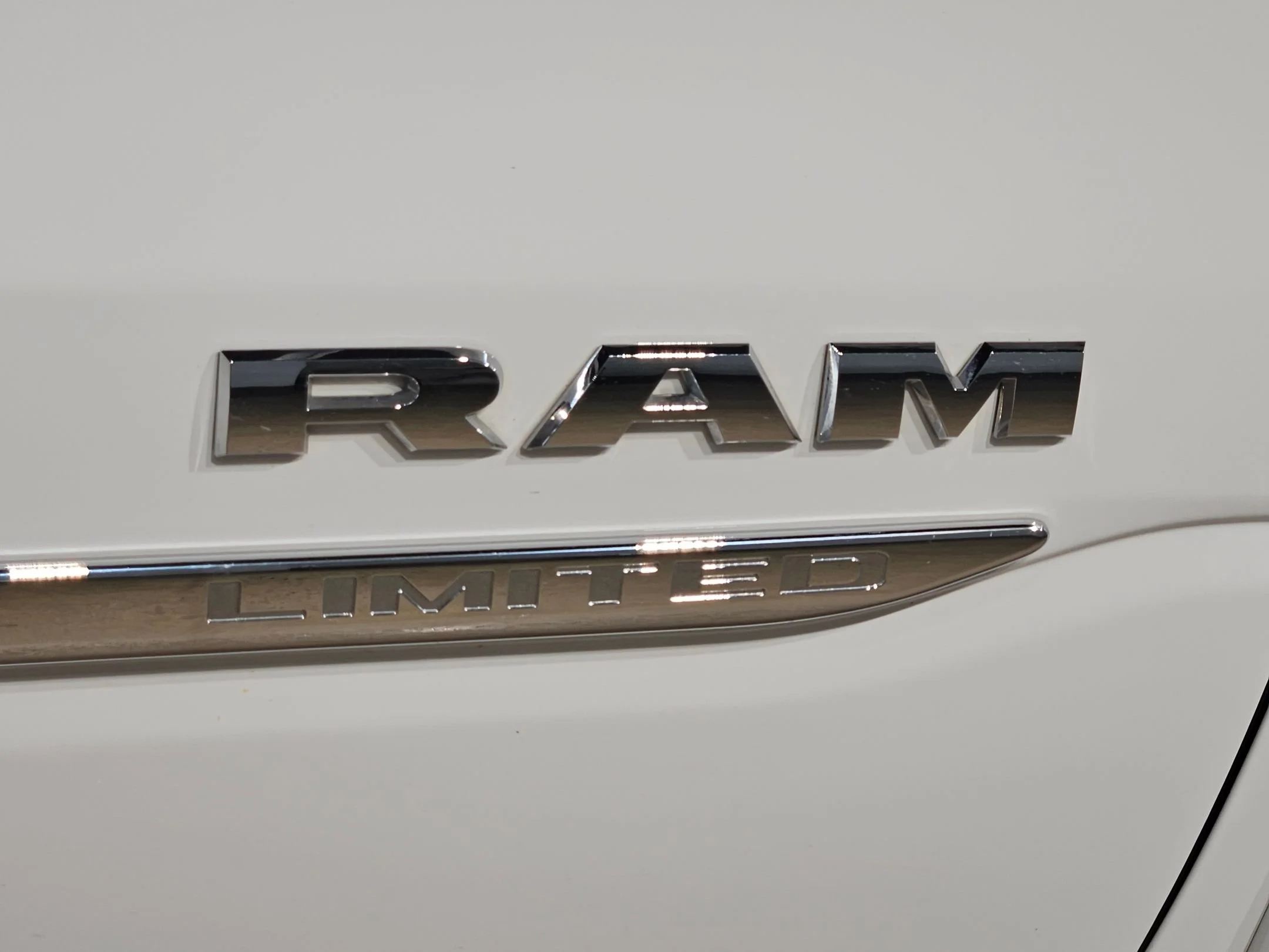 Used 2025 Bright White Clearcoat Ram Limited image 39
