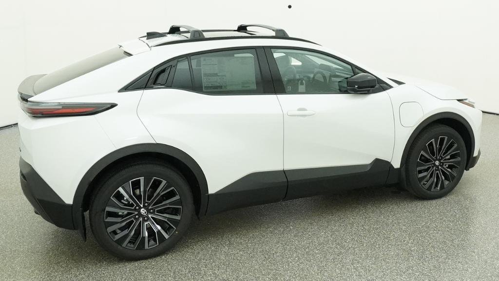 New 2026 Wind Chill Pearl Toyota XSE image 53