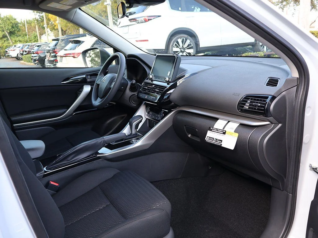 2026 Mitsubishi Eclipse Cross LE - Photo 25