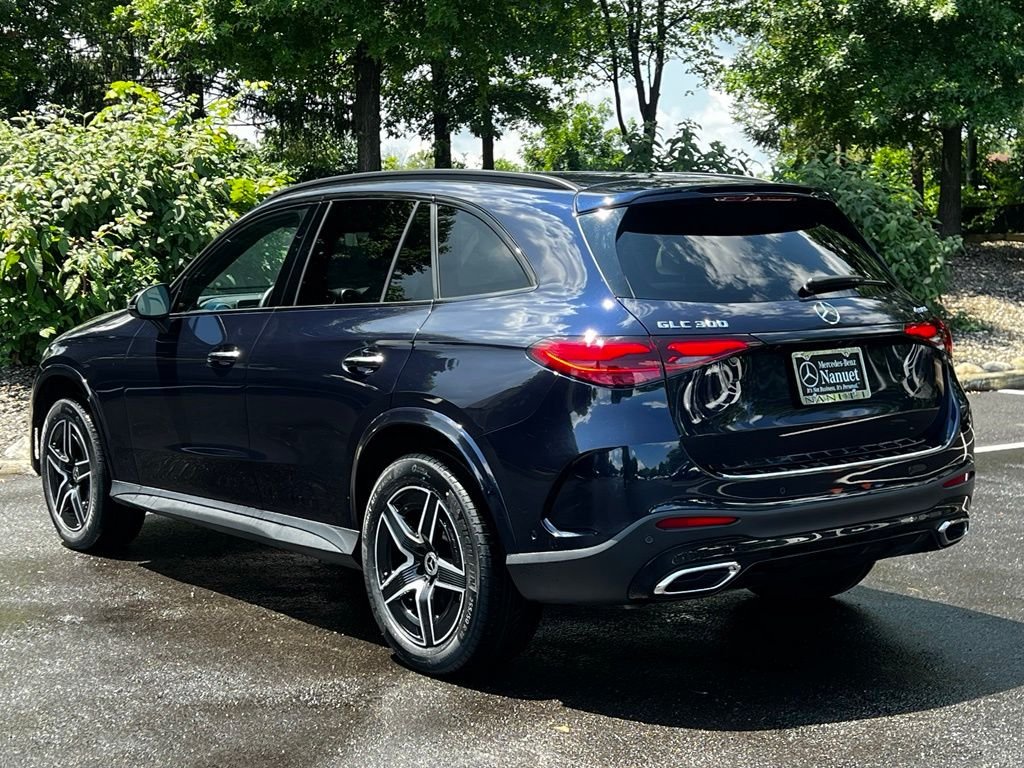 Used 2023 Blue Mercedes-Benz GLC 300 image 7