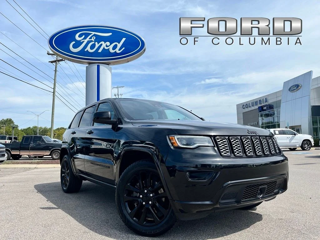 Used 2022 Black Jeep Laredo X image 1