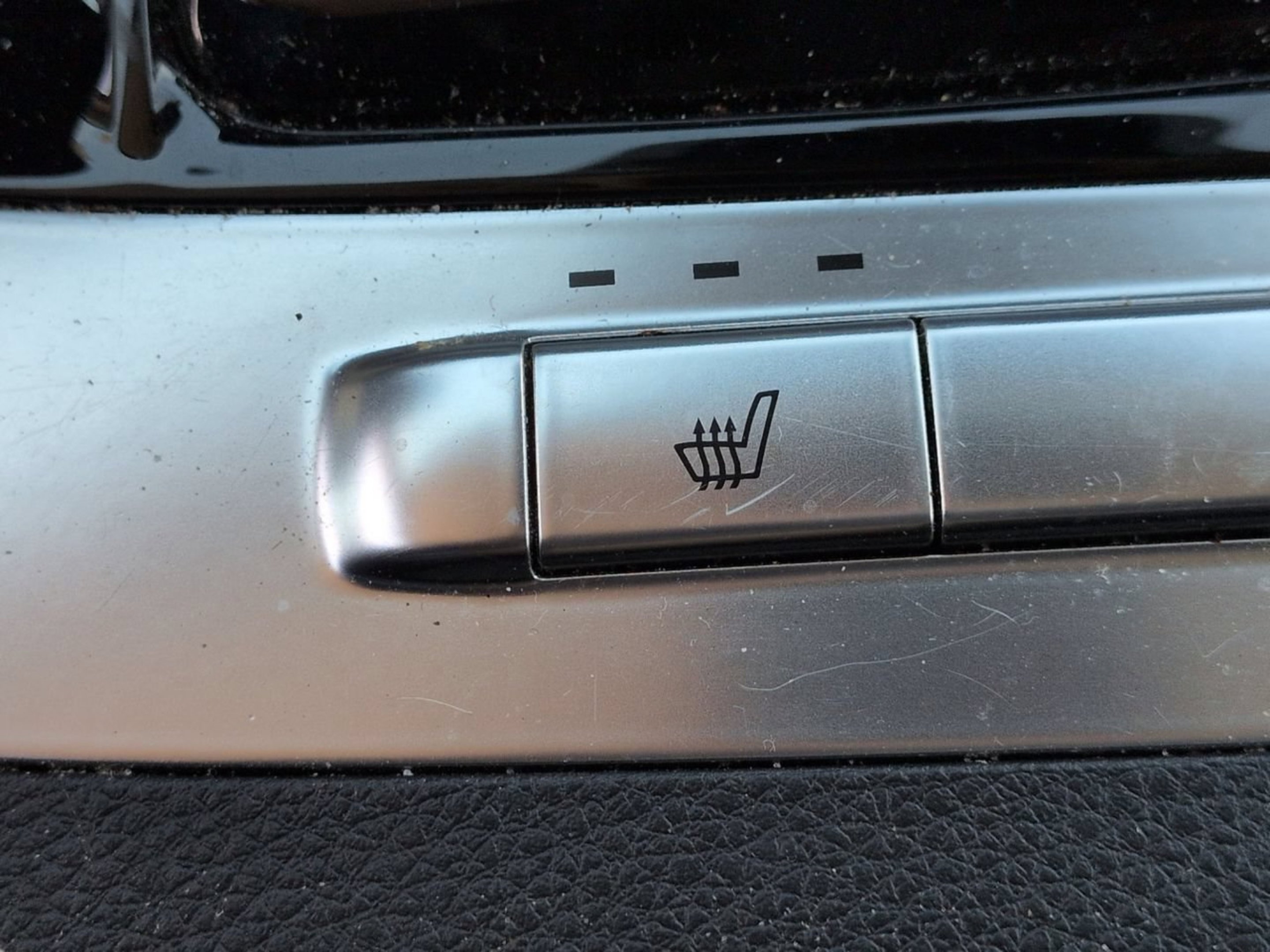 Certified Used 2024 Ceramic Silver Kia EX image 34