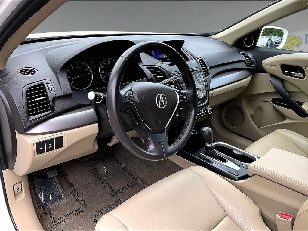 Used 2018  Acura Base image 14