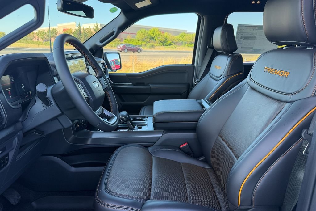 New 2026 Oxford White Ford Tremor® image 14