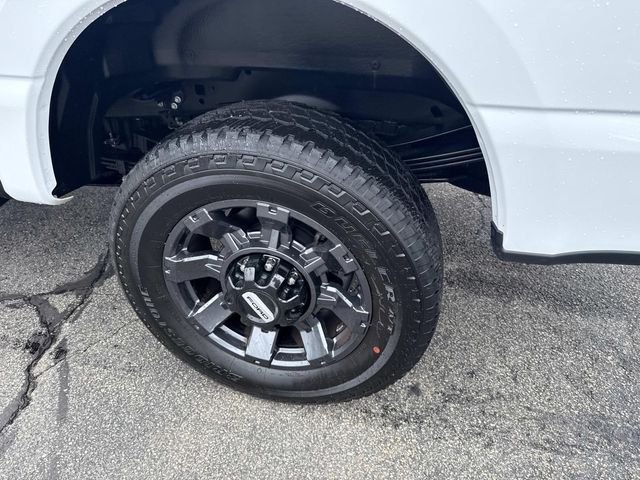 New 2026 Oxford White Ford F-350® XL image 4