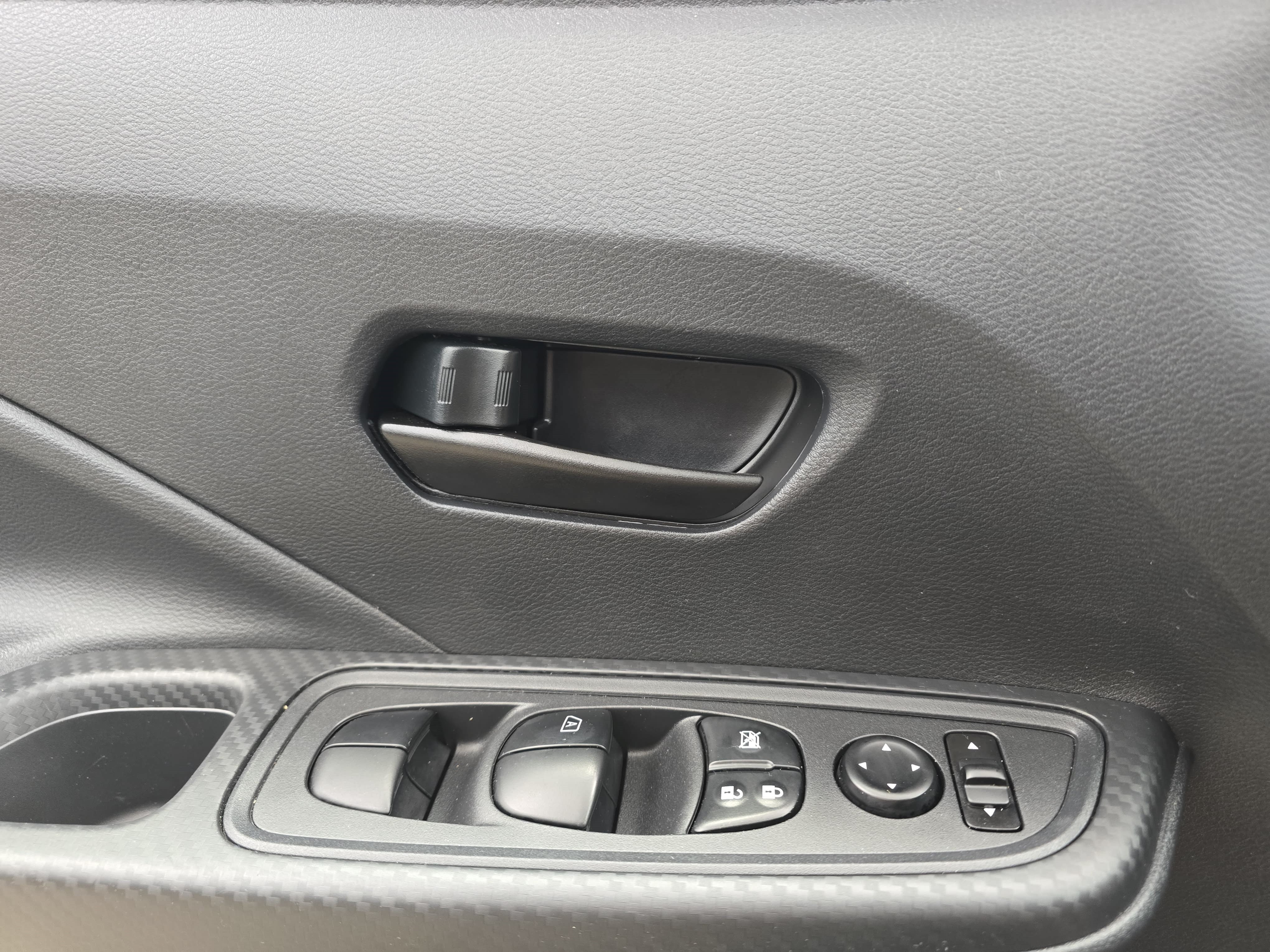 Used 2025 Super Black Nissan S image 28