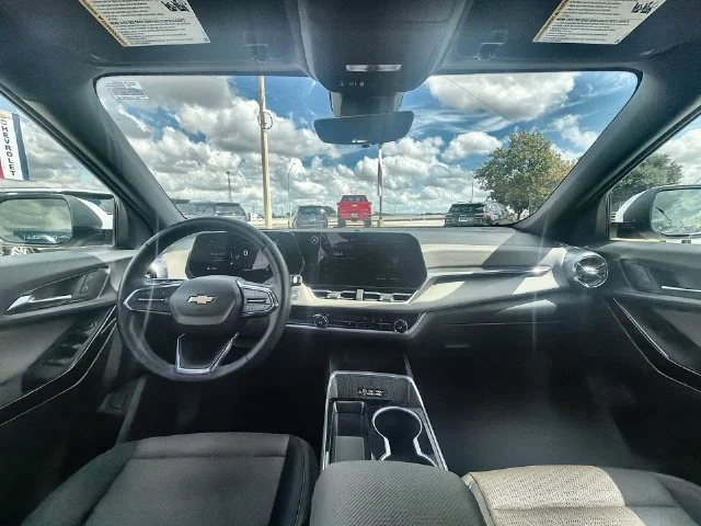 Certified Used 2025 Summit White Chevrolet LT image 19