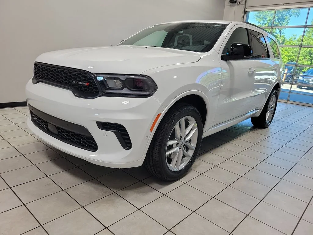 New 2026 White Knuckle Clear-Coat Exterior Paint Dodge GT Plus image 3