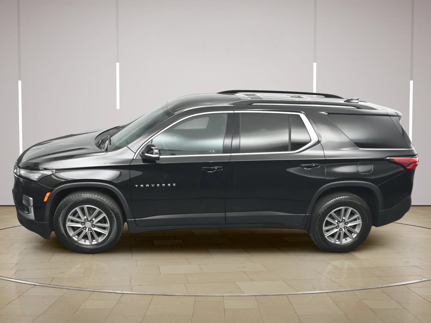 Used 2023 Mosaic Black Metallic Chevrolet LT Cloth image 38