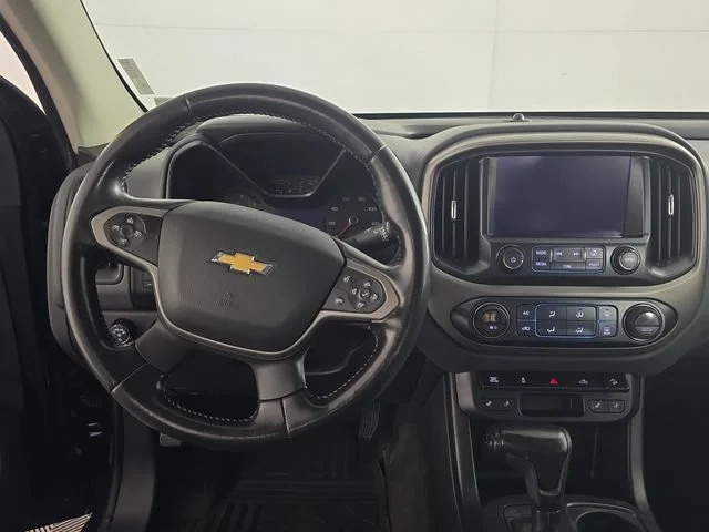 Used 2017 LASER BLUE METALLIC Chevrolet 4WD Z71 image 14