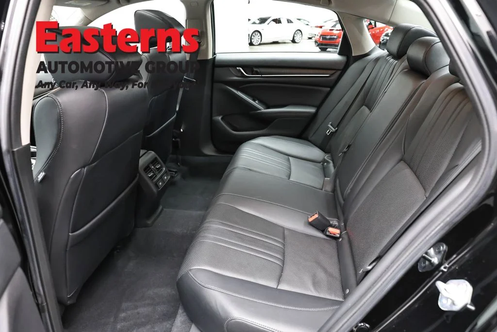 Used 2022 Black Honda EX-L image 21