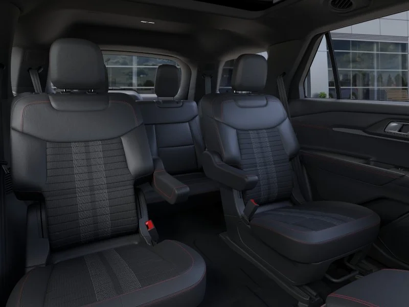New 2026 Agate Black Metallic Ford ST-Line image 32