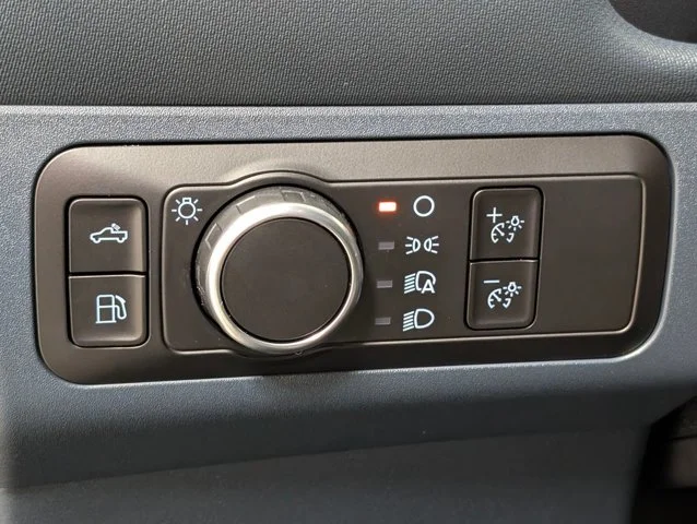 New 2026 Carbonized Gray Metallic Ford Lariat® image 41
