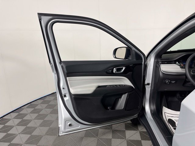 Used 2026 Silver Jeep Limited image 15